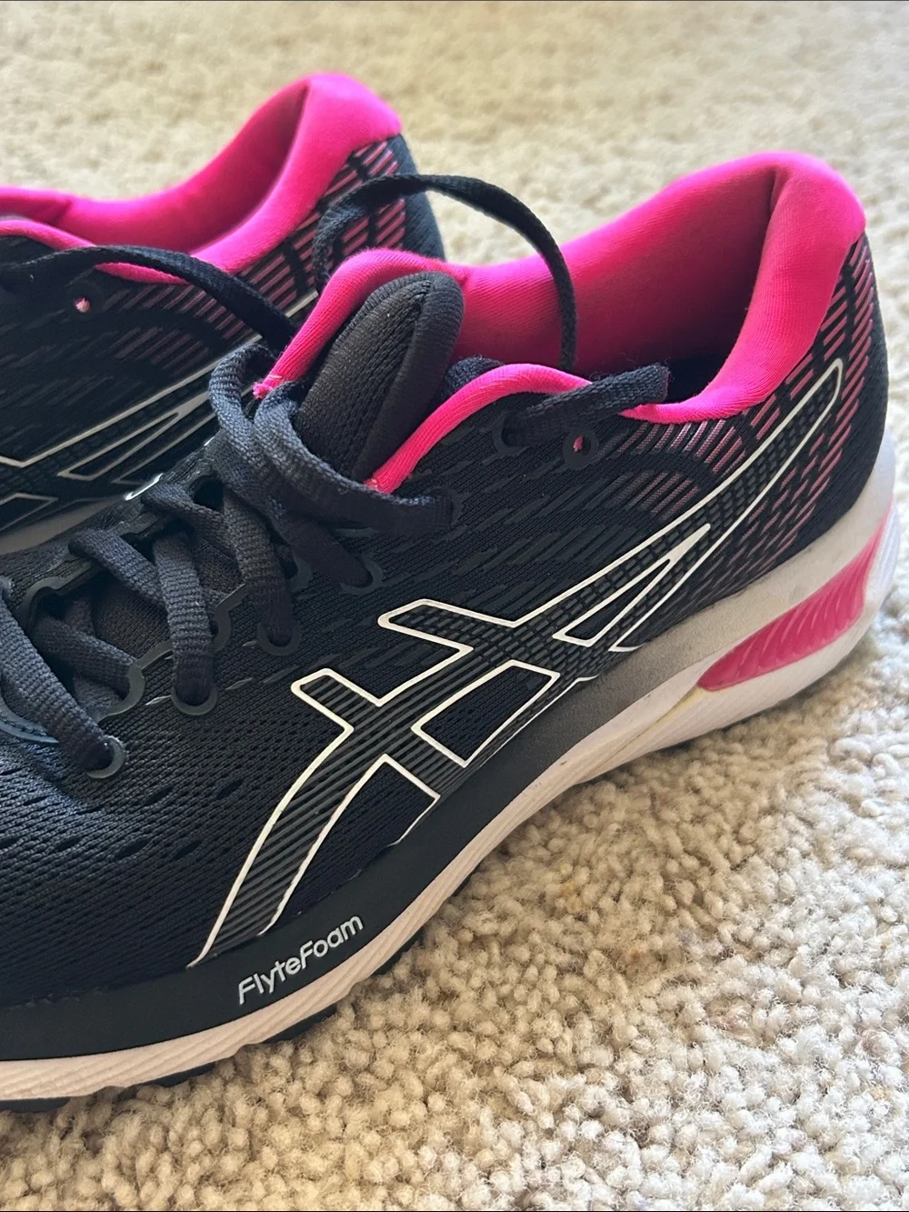 Asics Women's Black & Hot Pink Running Sneakers Gel Cumulus